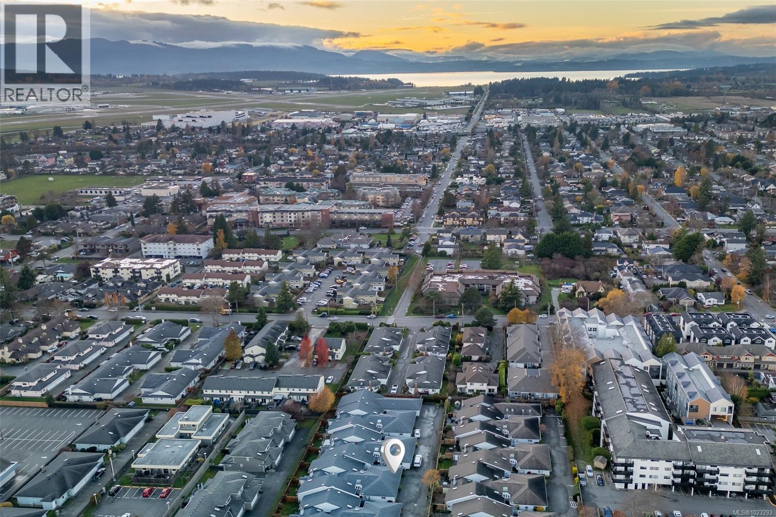 6 10084 Third Street, Sidney