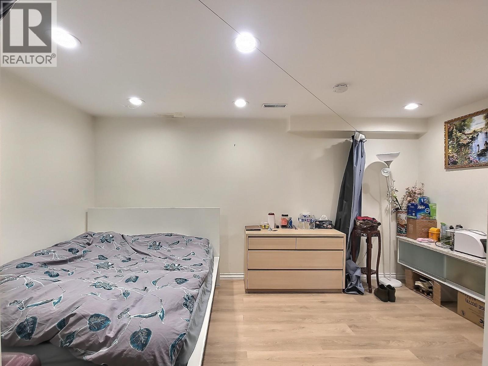 6878 ARLINGTON STREET, Vancouver