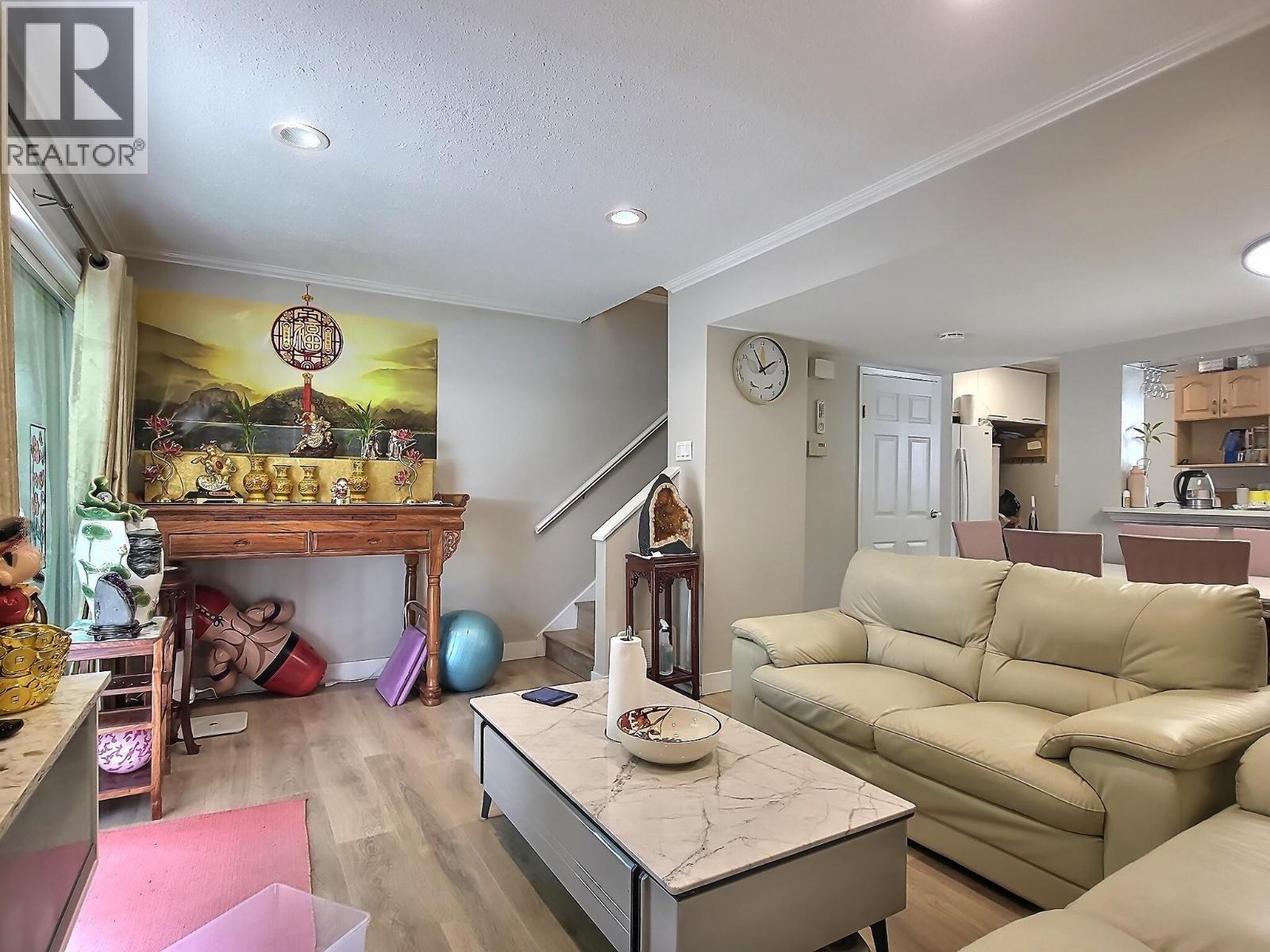 6878 ARLINGTON STREET, Vancouver