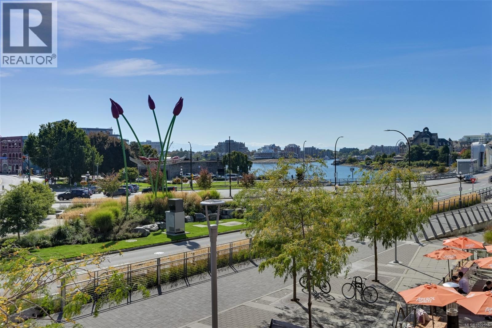 225 1610 Store Street, Victoria