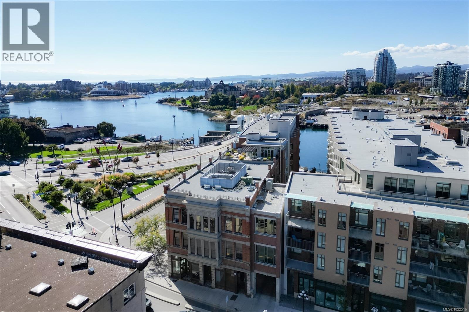 225 1610 Store Street, Victoria