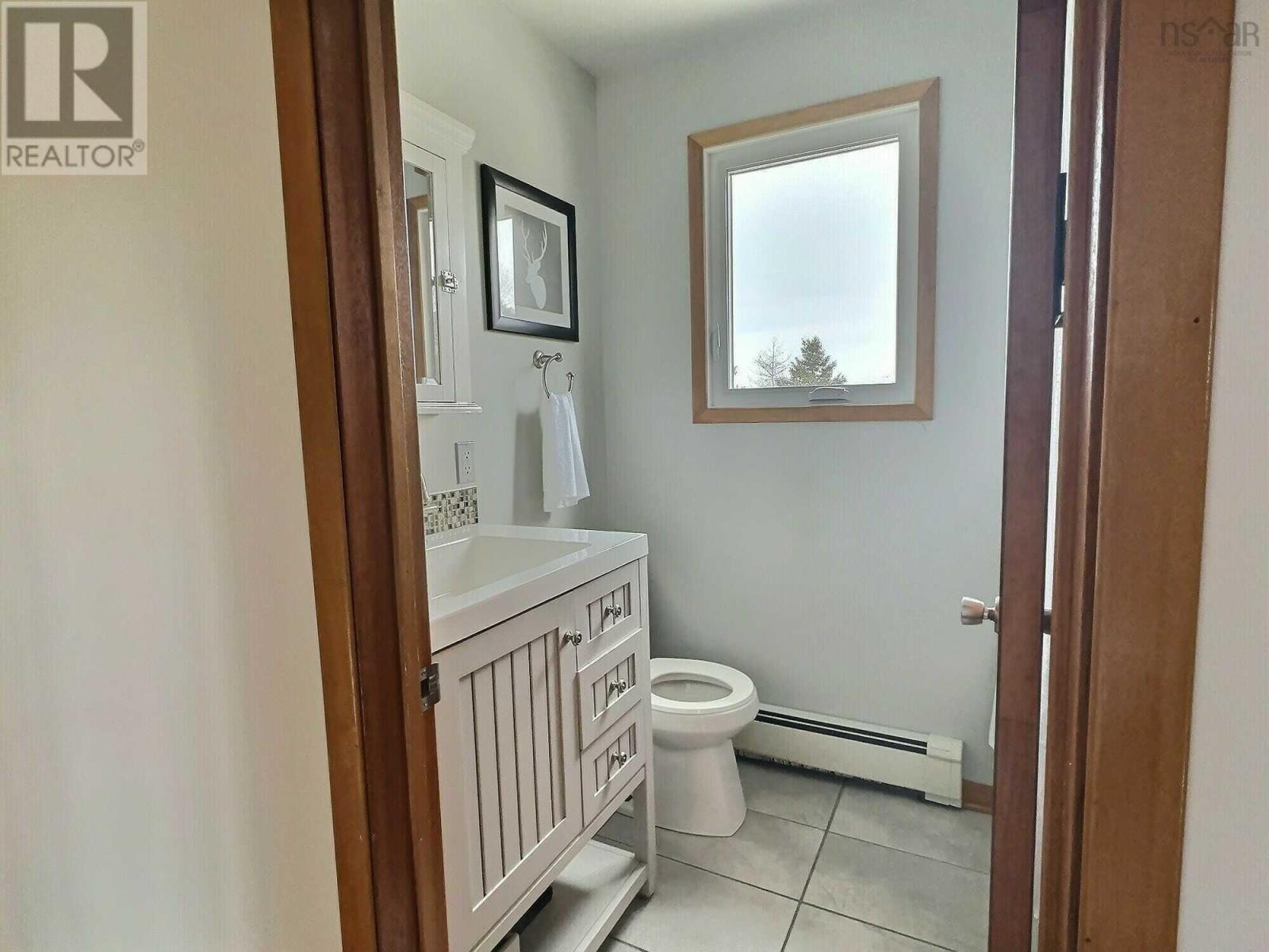 Property 4 of 14 of 1419 Ashdale Road