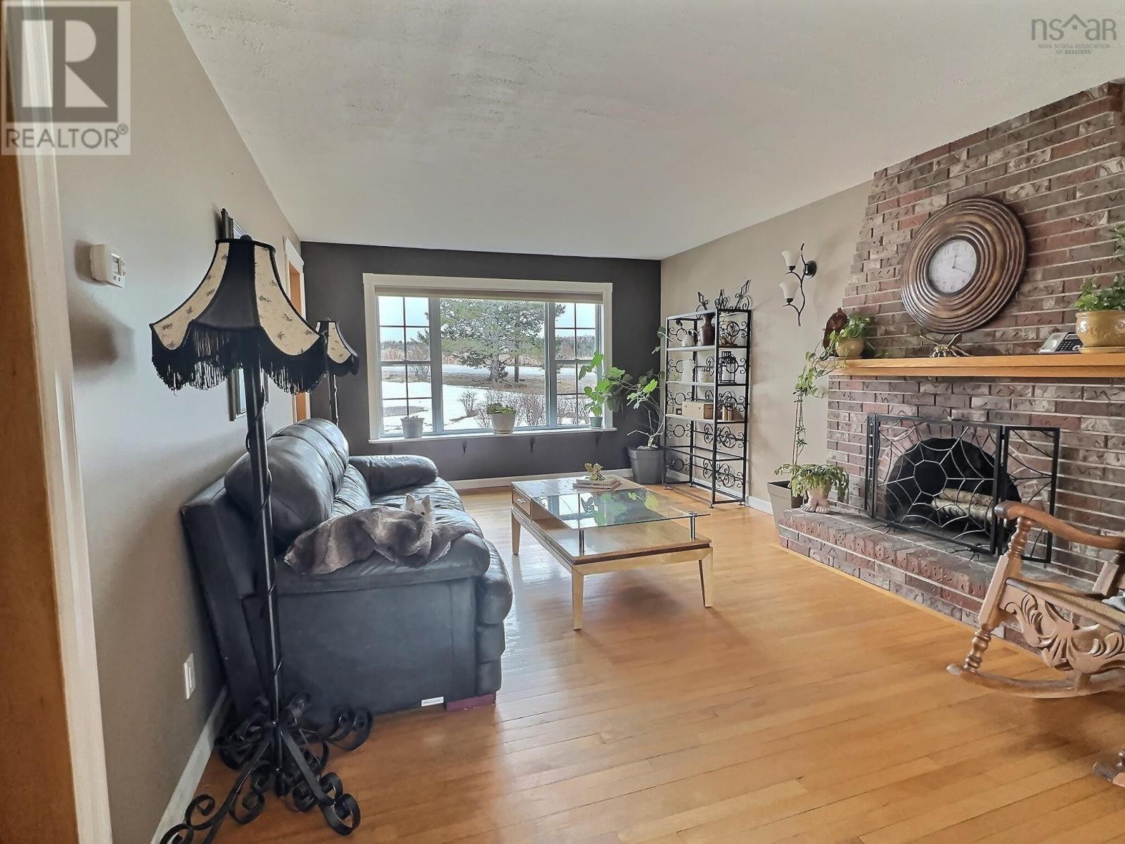 Property 8 of 14 of 1419 Ashdale Road