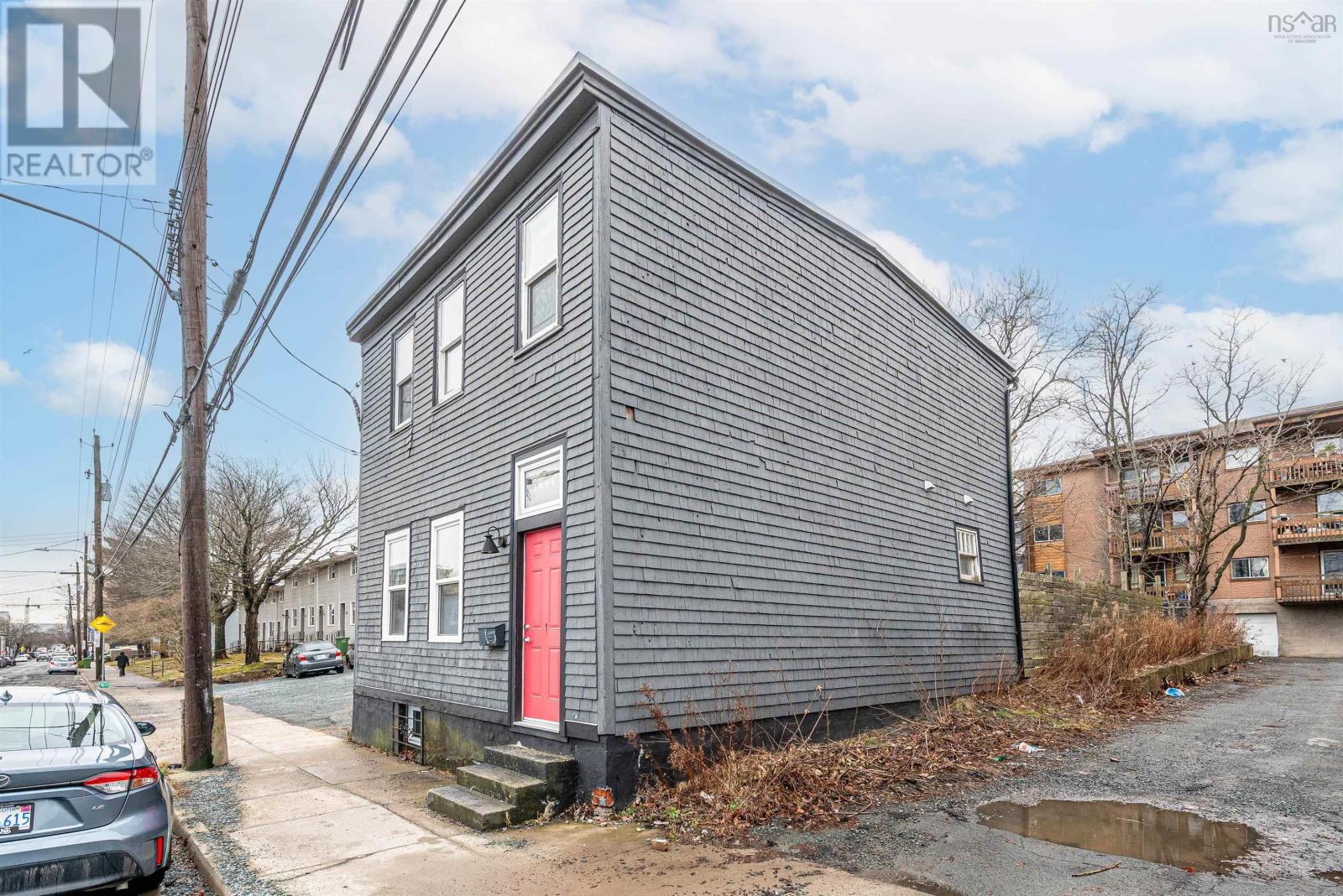 Property photo of 2464 Creighton Street