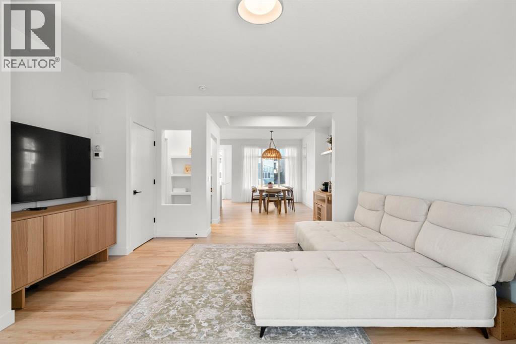 33 Shale Avenue, Cochrane