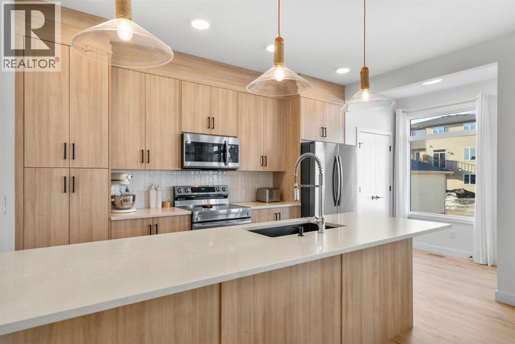 33 Shale Avenue, Cochrane