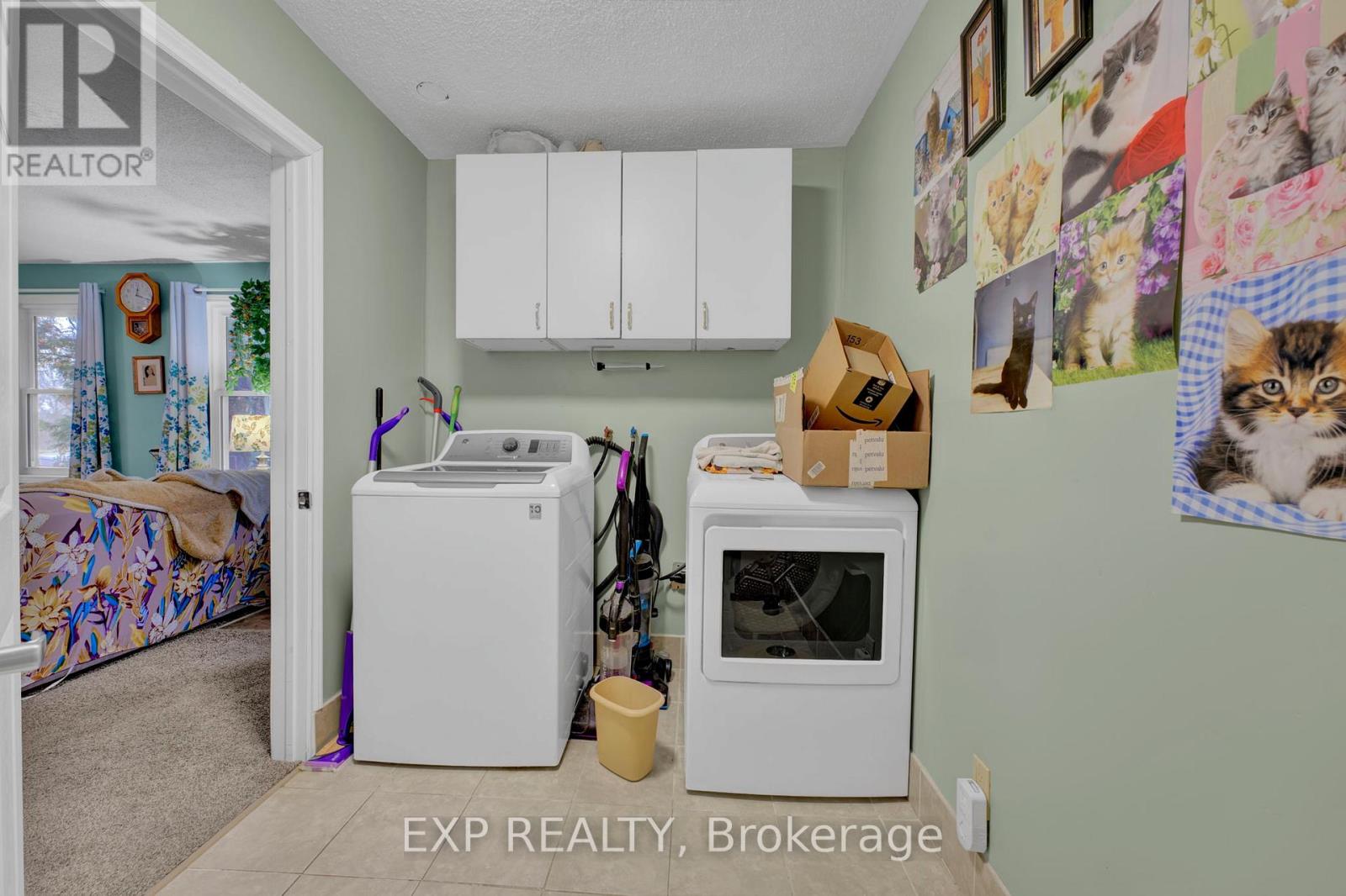 194 FURNIVAL ROAD - 13