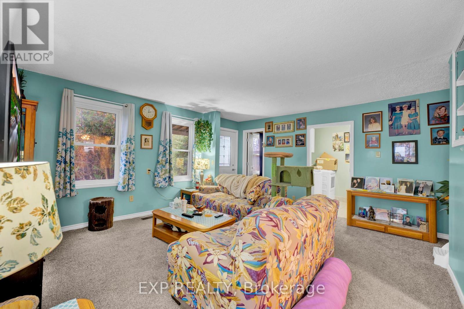 194 FURNIVAL ROAD - 6