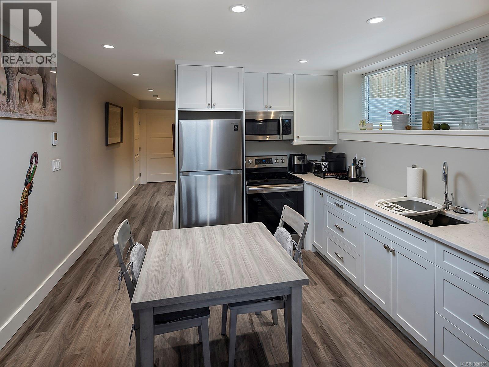  1480 Dallas Road, Victoria