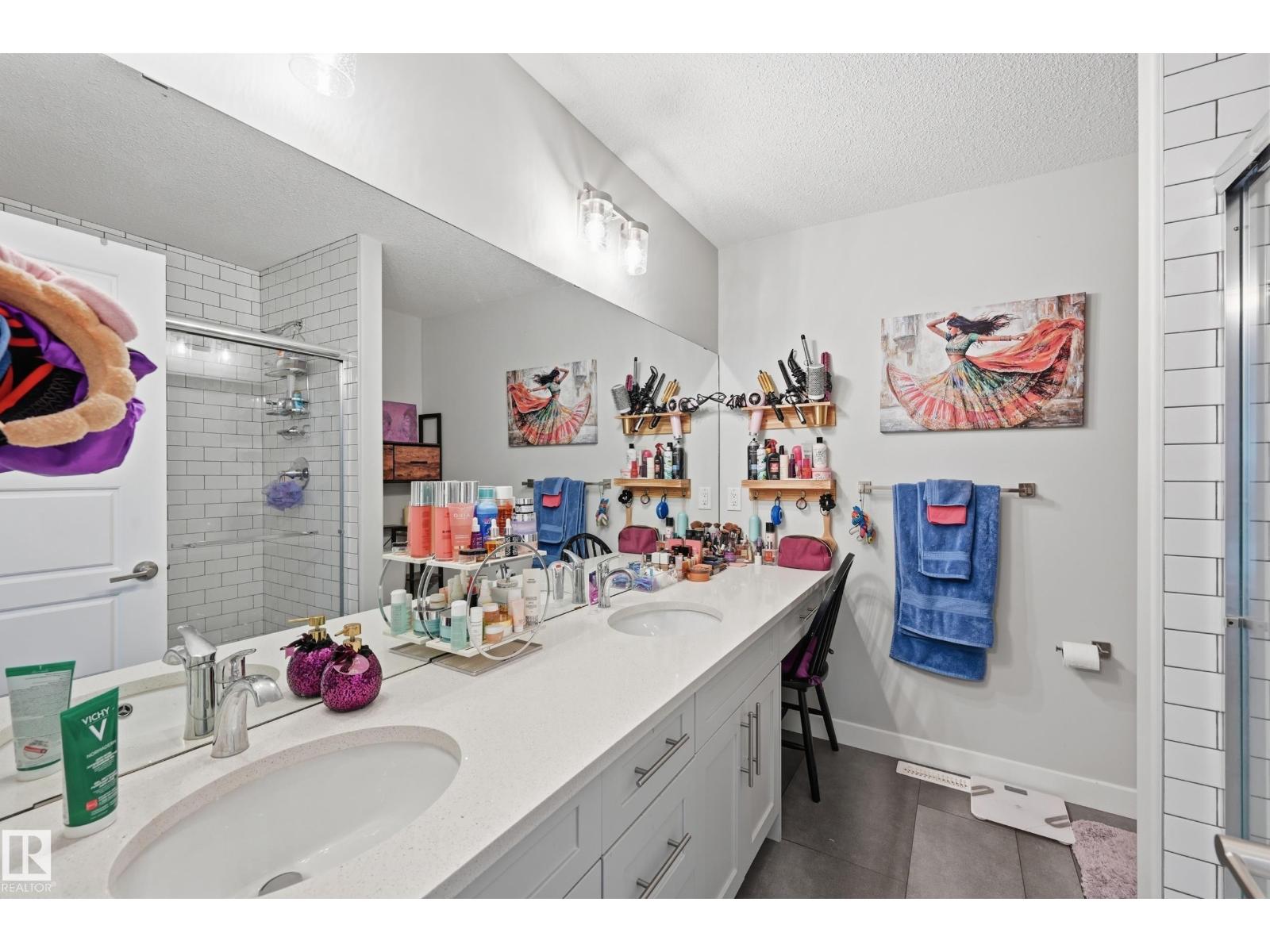 7803 Yorke RD NW, Edmonton