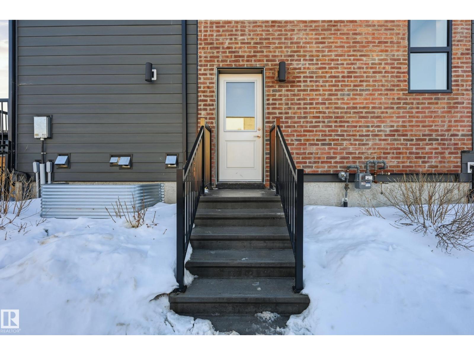 7803 Yorke RD NW, Edmonton