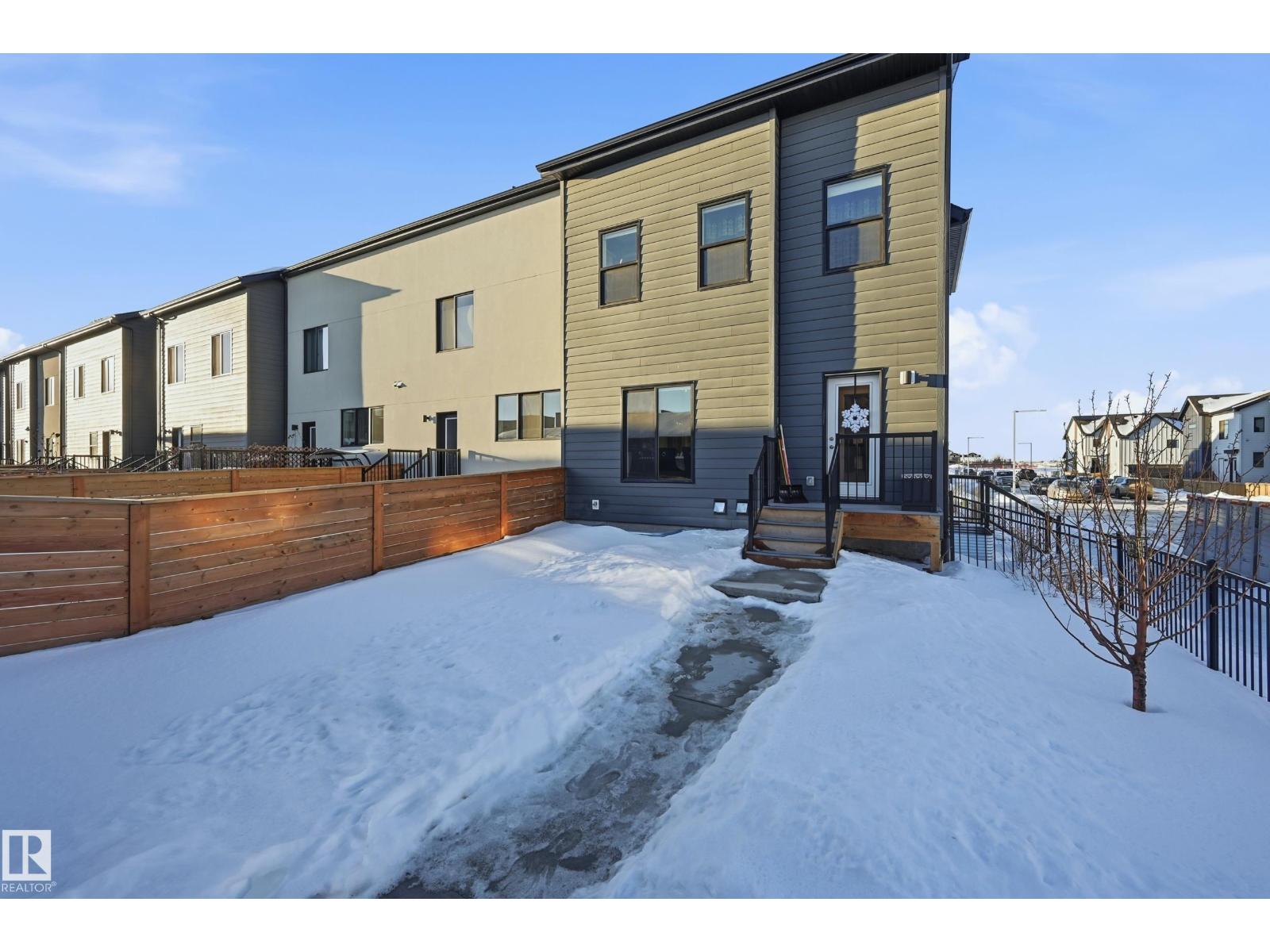 7803 Yorke RD NW, Edmonton