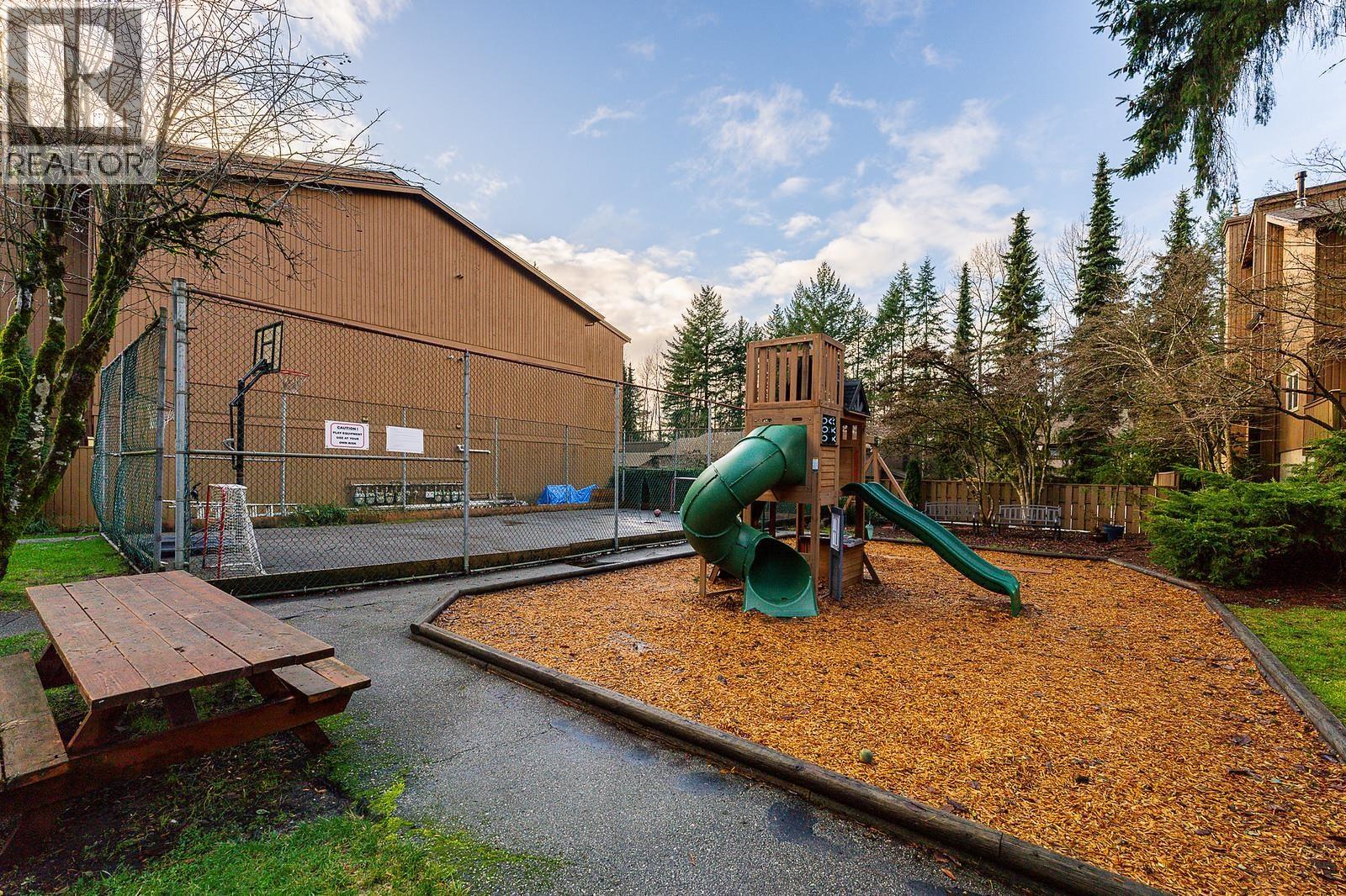 1976 PURCELL WAY, North Vancouver