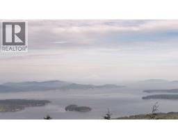 150 Skywater Lane, Salt Spring Island, BC V8K2W9 Photo 7