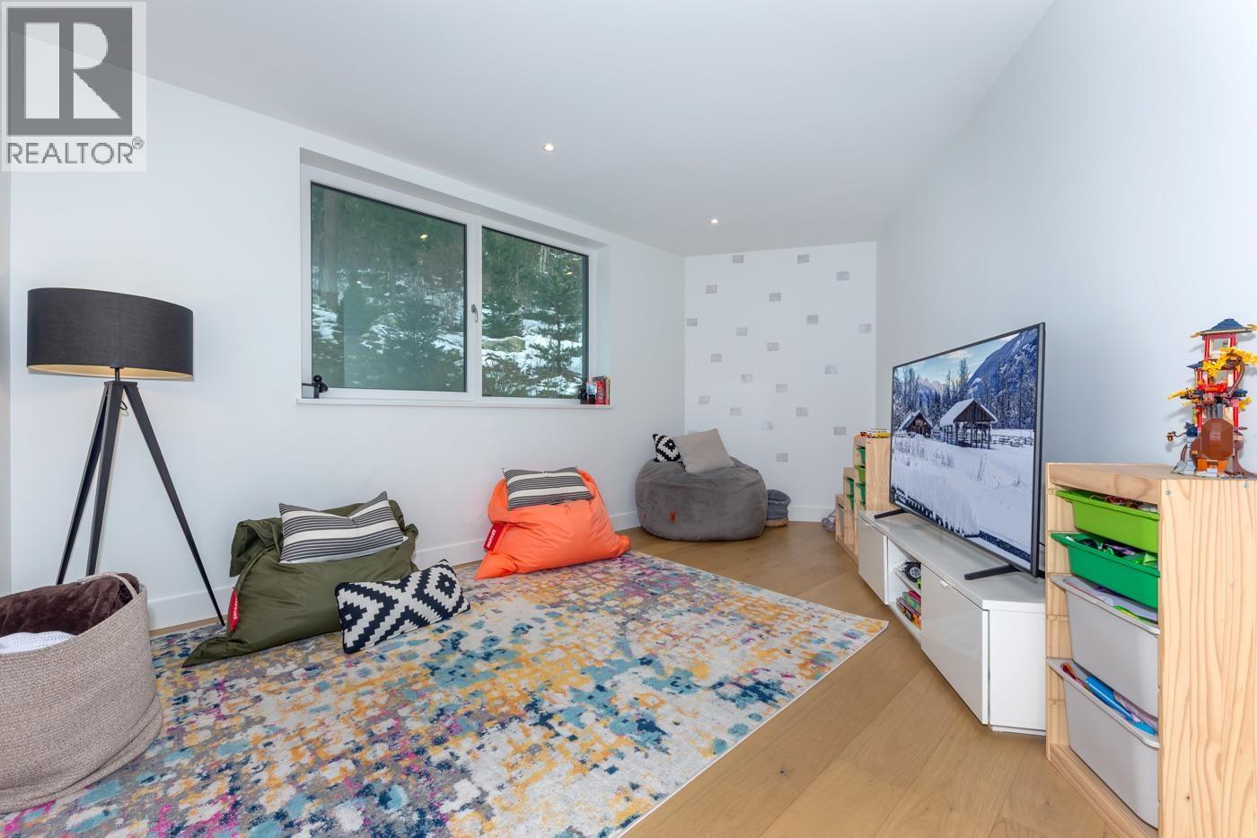 1704 SUGARLOAF PLACE — photo 29