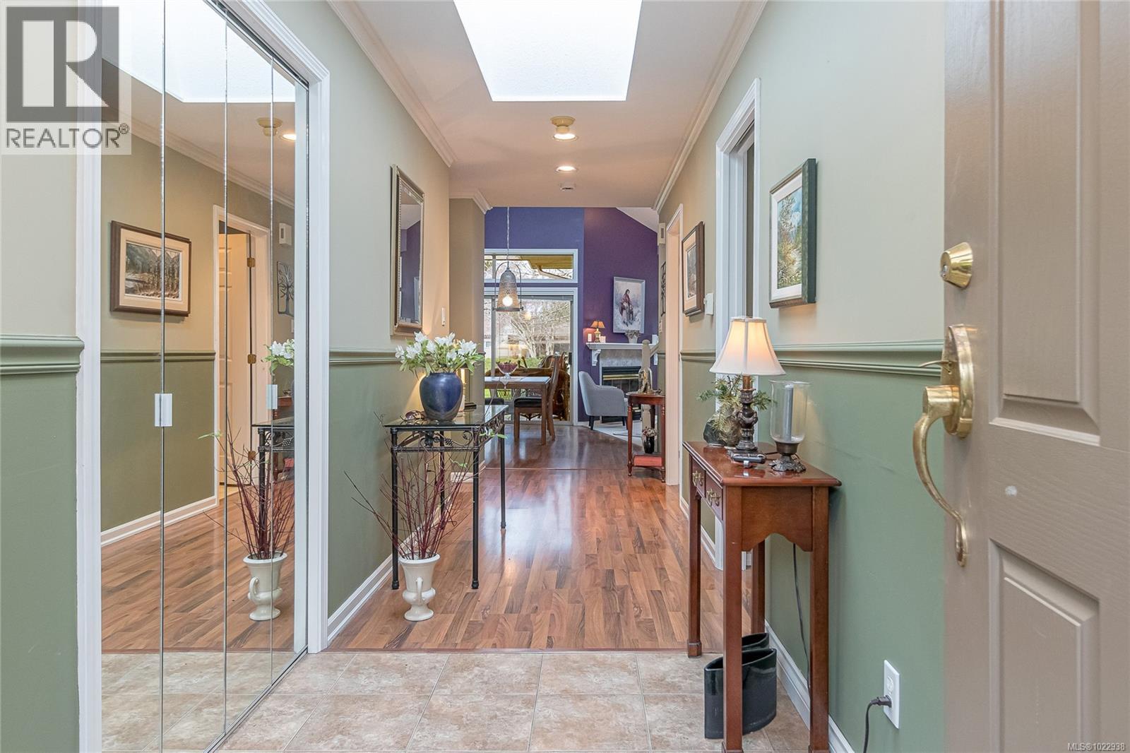 823 Lakes Blvd, Parksville