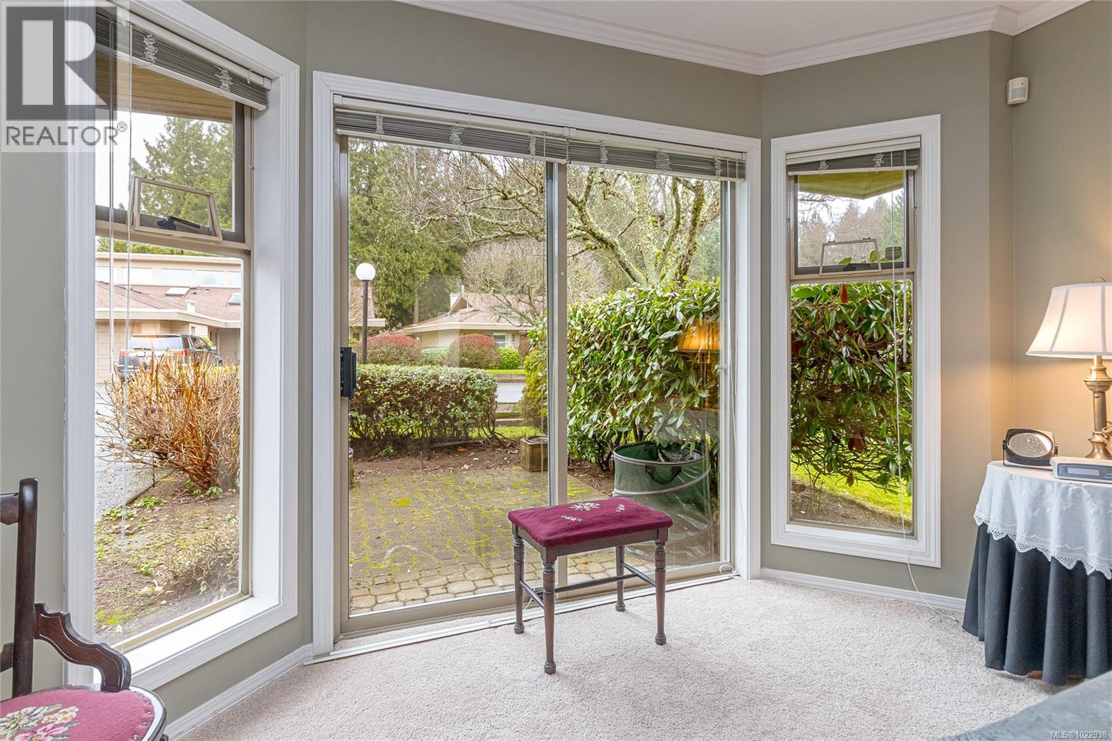 823 Lakes Blvd, Parksville