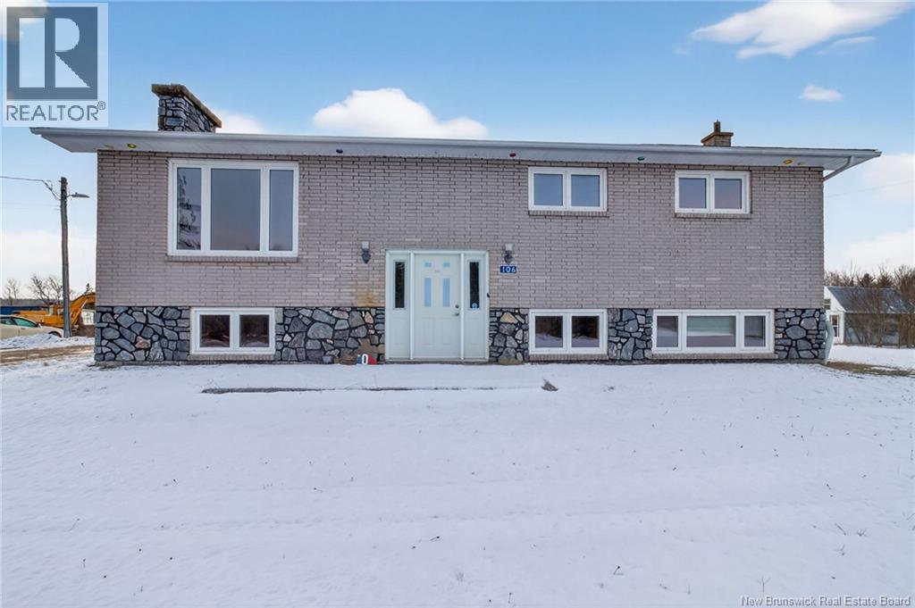 106 PONT ROUGE ROAD - 45