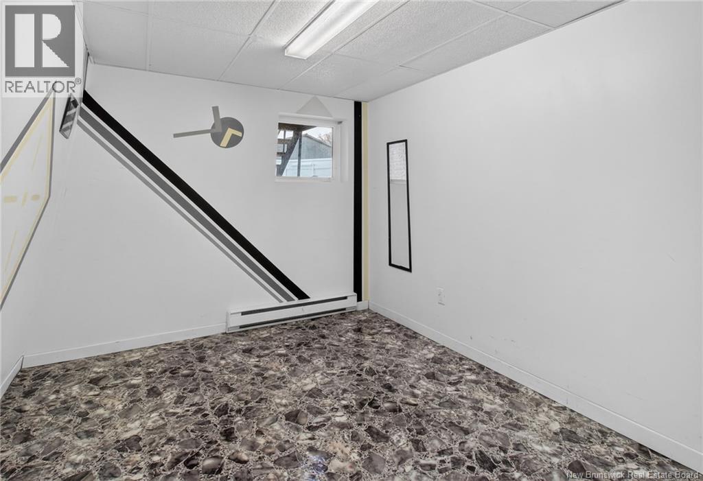 106 PONT ROUGE ROAD - 42