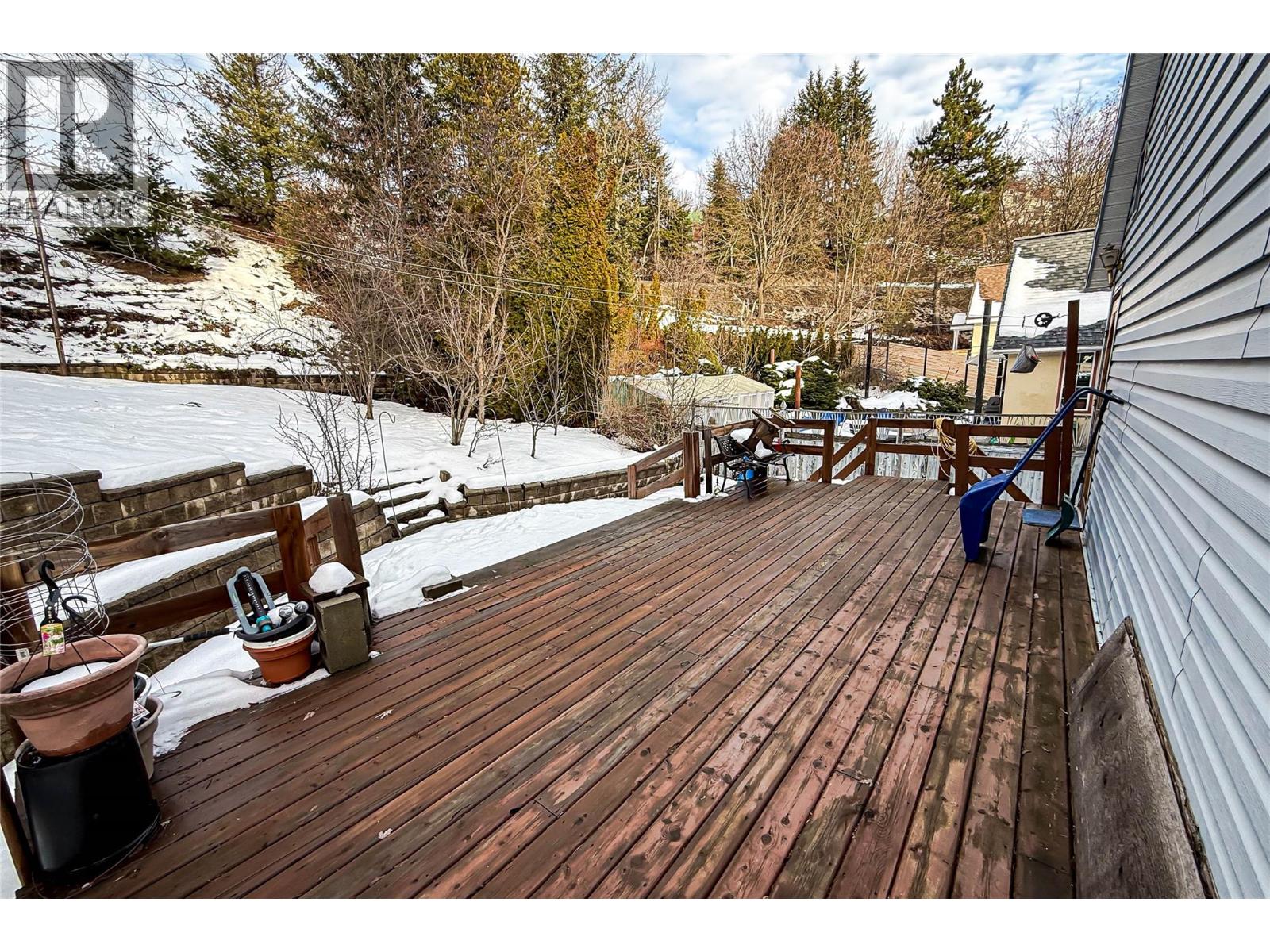 2246 Kootenay Avenue, Rossland