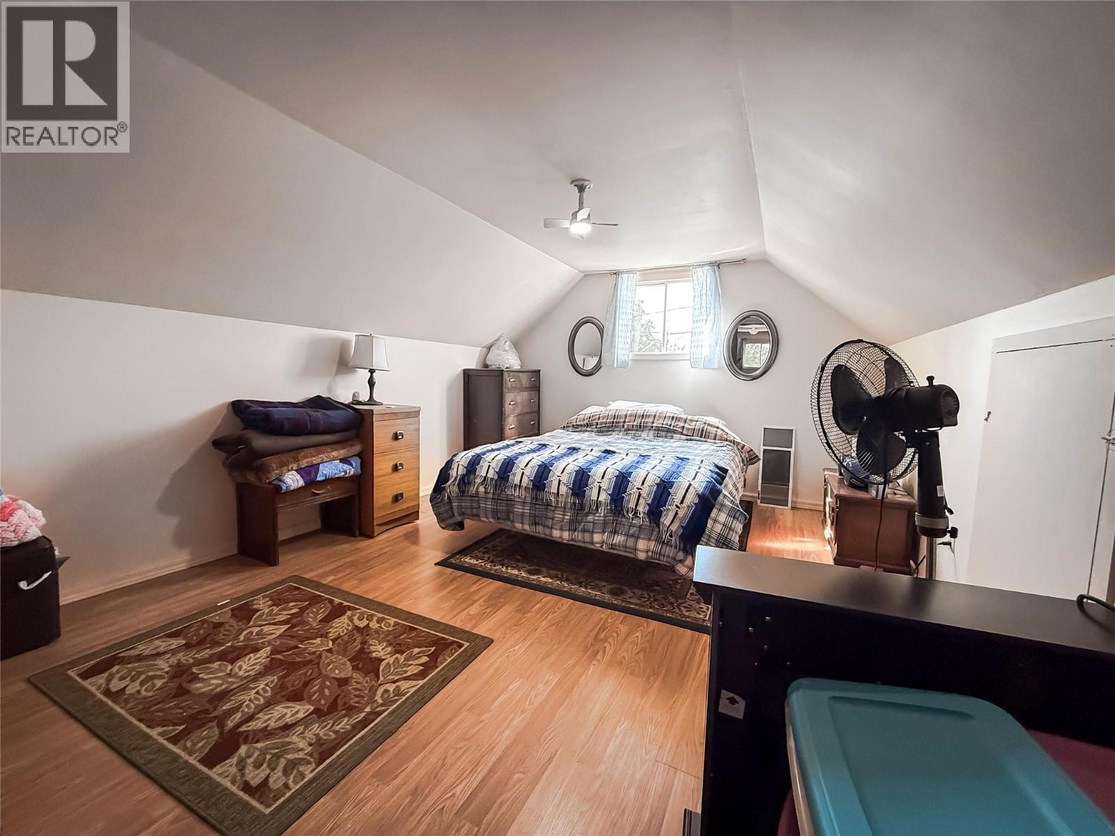 2246 Kootenay Avenue, Rossland