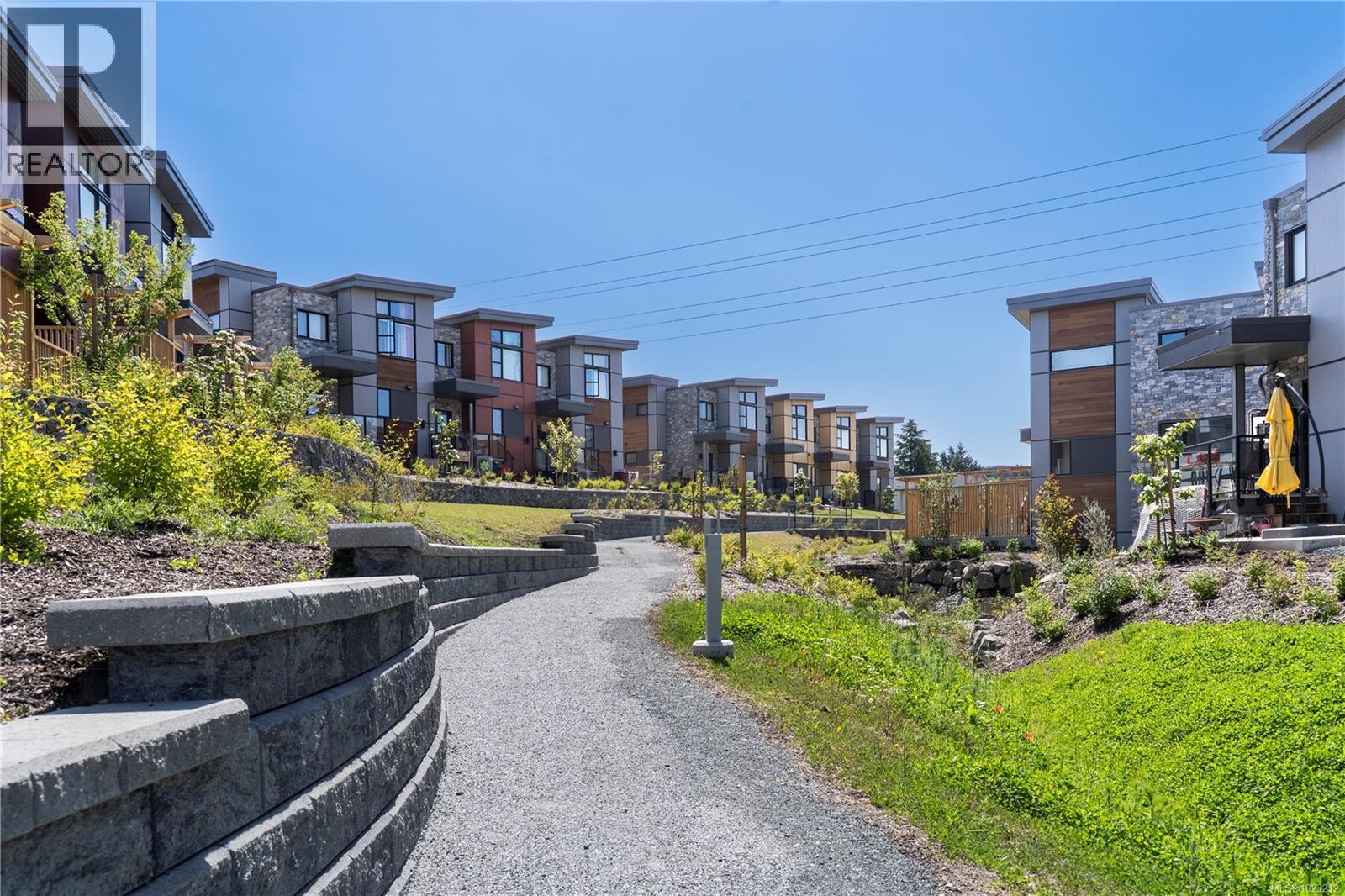 10 4253 Dieppe Road, Saanich