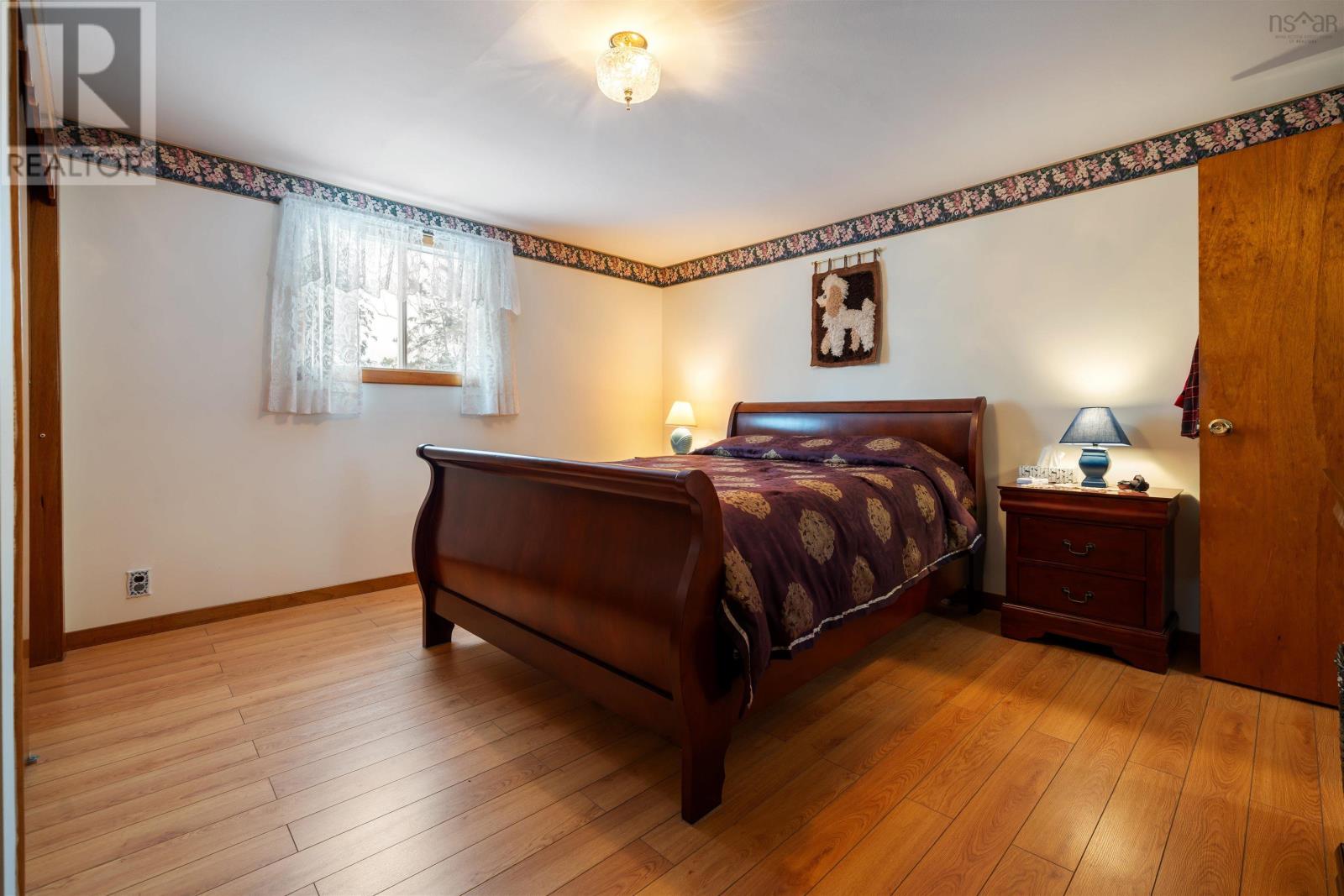 Property 20 of 49 of 417 MacKenzie Road