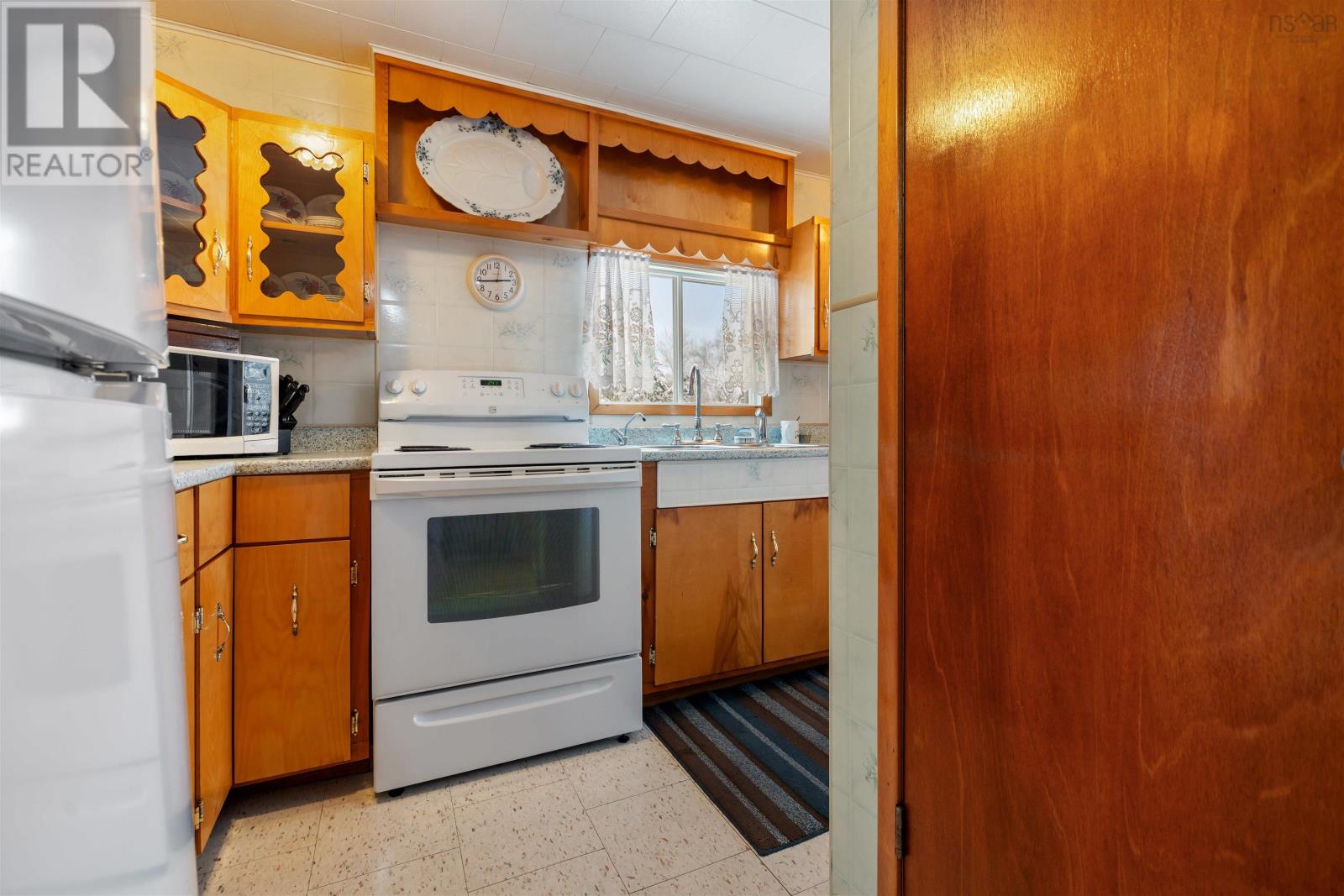 Property 22 of 49 of 417 MacKenzie Road