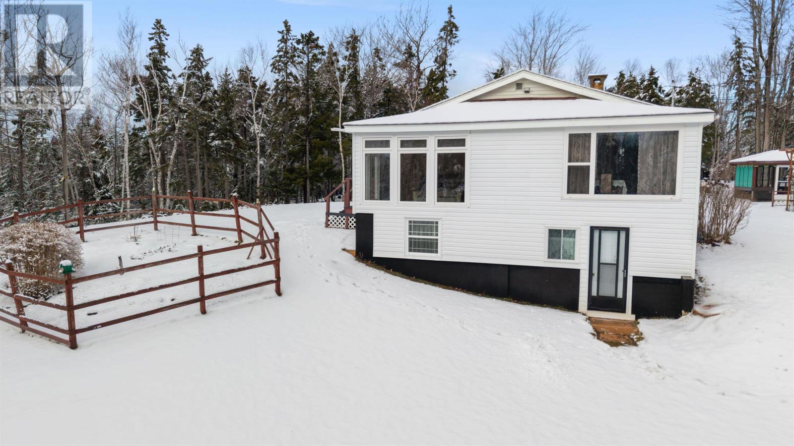 Property 45 of 49 of 417 MacKenzie Road