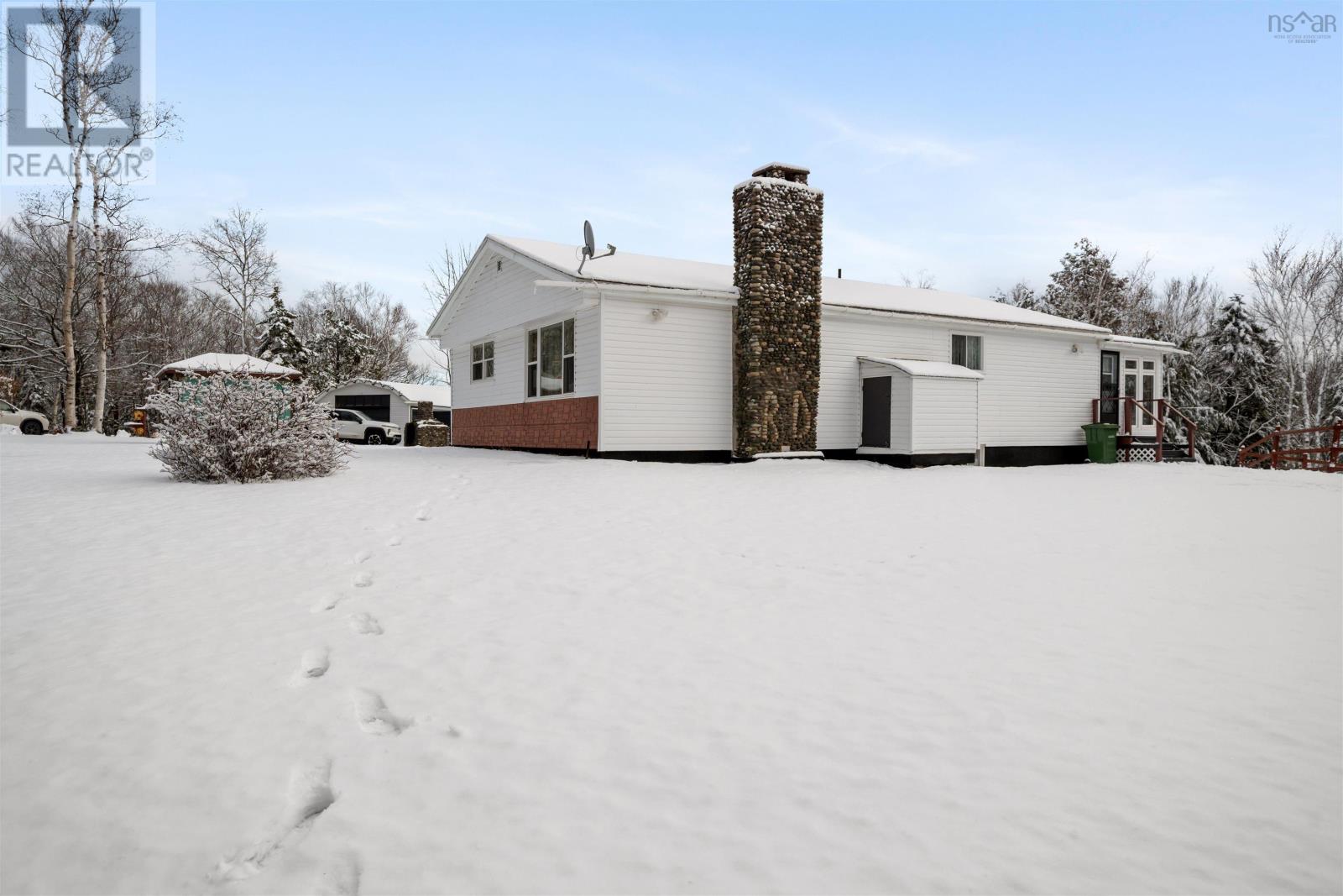 Property 47 of 49 of 417 MacKenzie Road