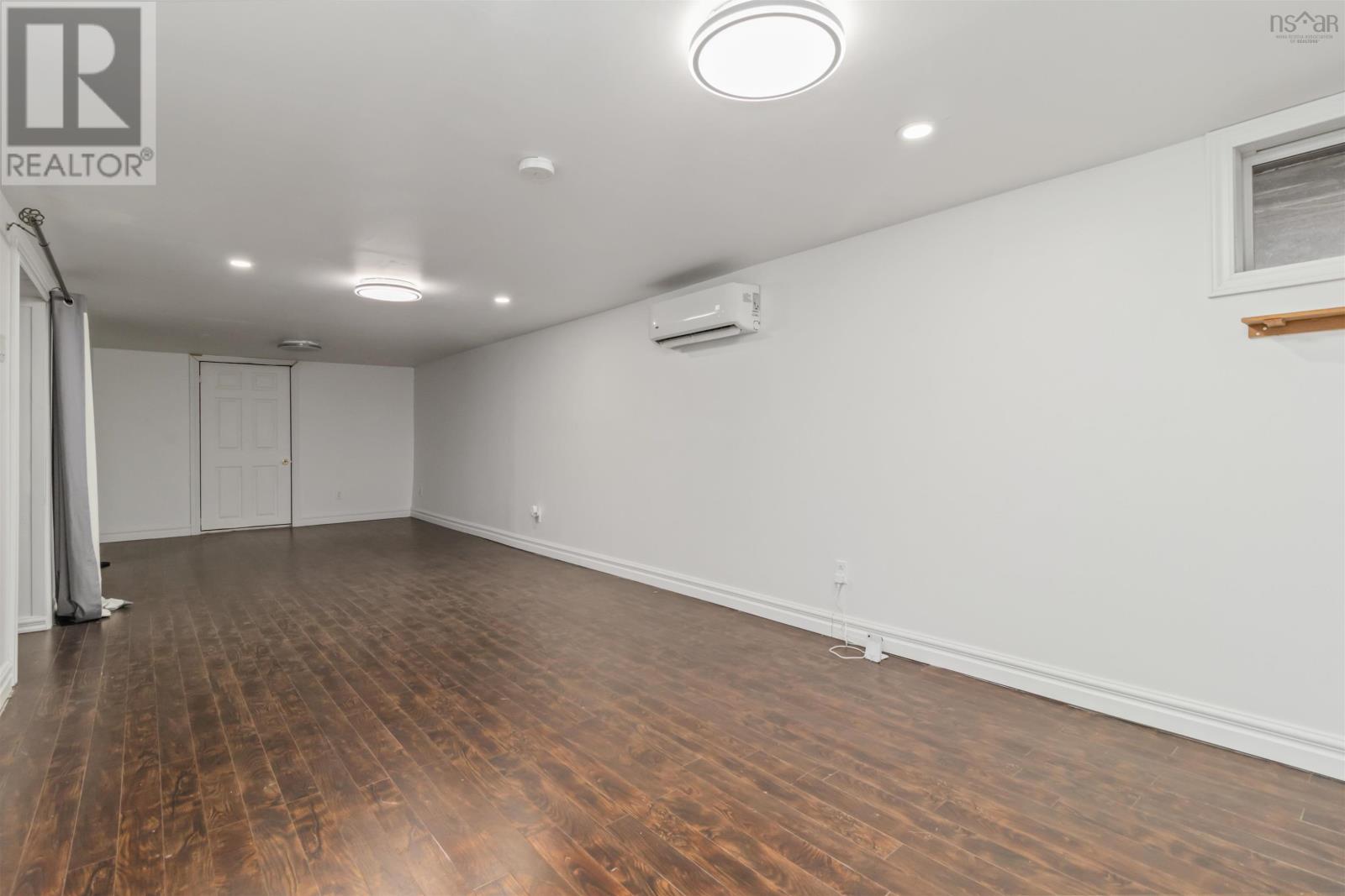 Property 33 of 45 of 30 Woodcrest Avenue