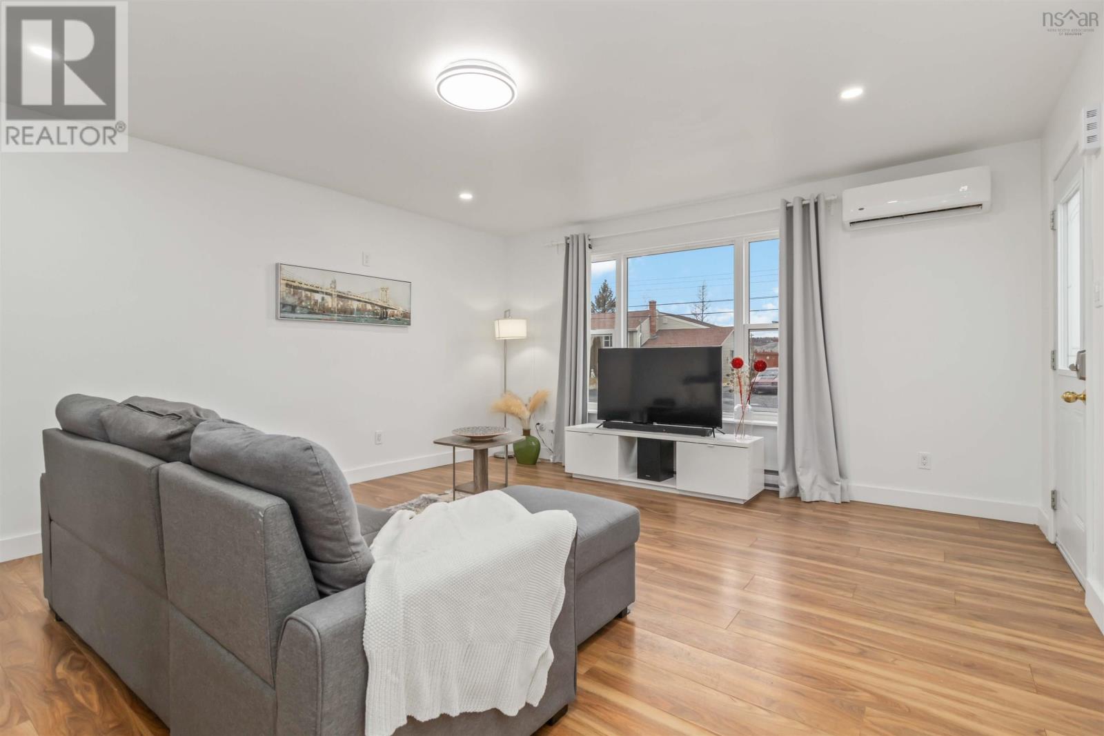 Property 8 of 45 of 30 Woodcrest Avenue