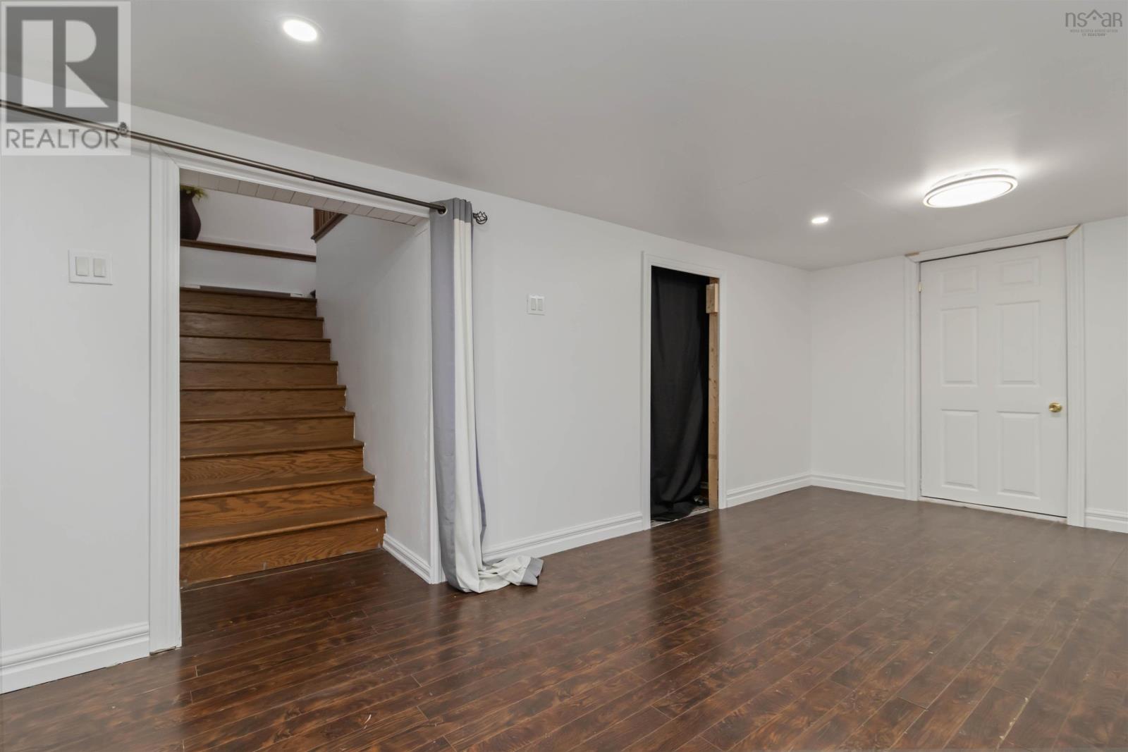 Property 32 of 45 of 30 Woodcrest Avenue