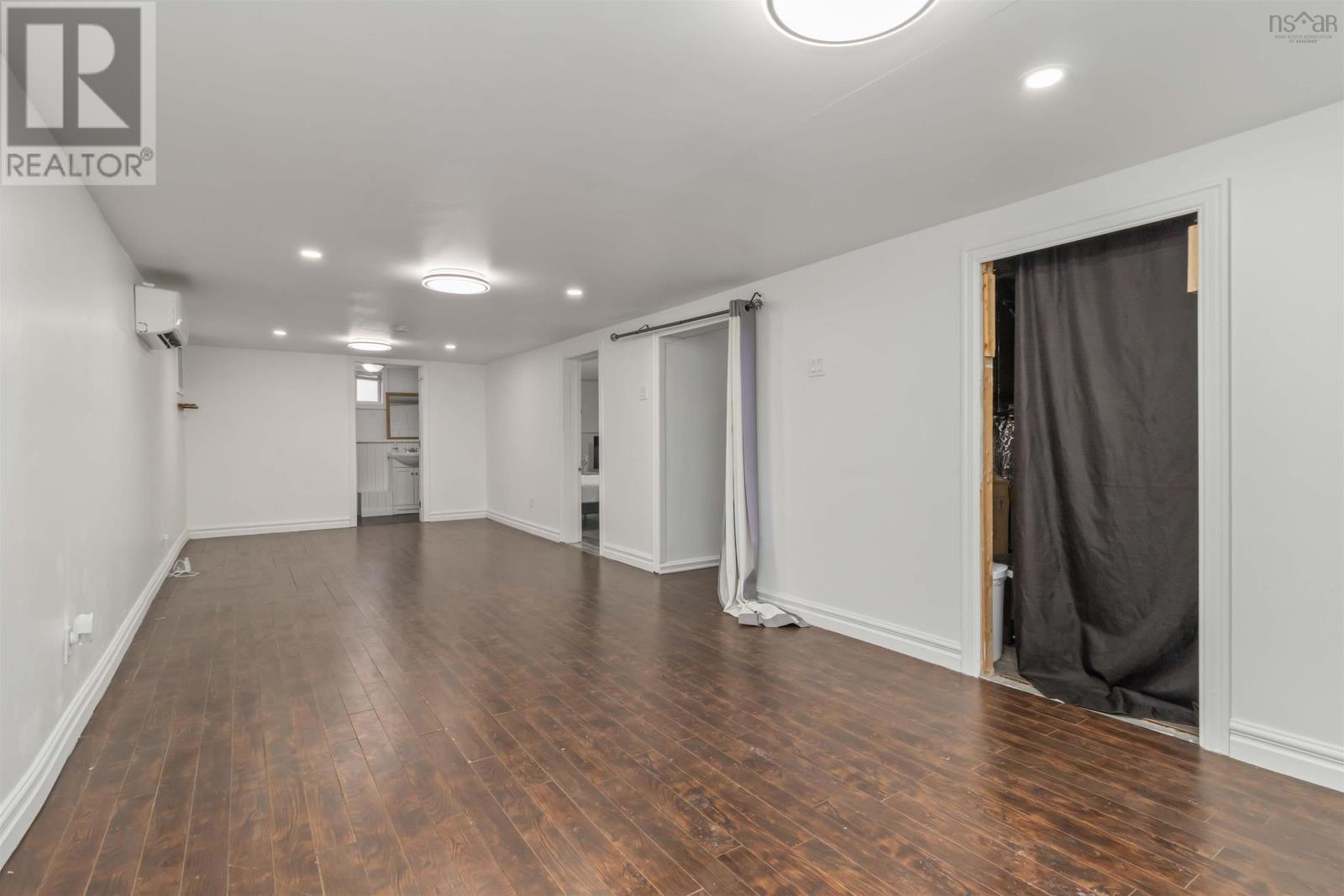 Property 36 of 45 of 30 Woodcrest Avenue