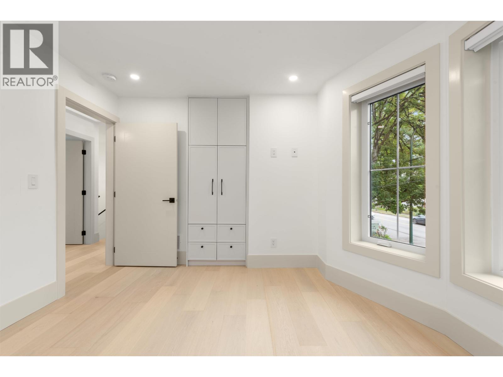 1 365 E 33RD AVENUE, Vancouver