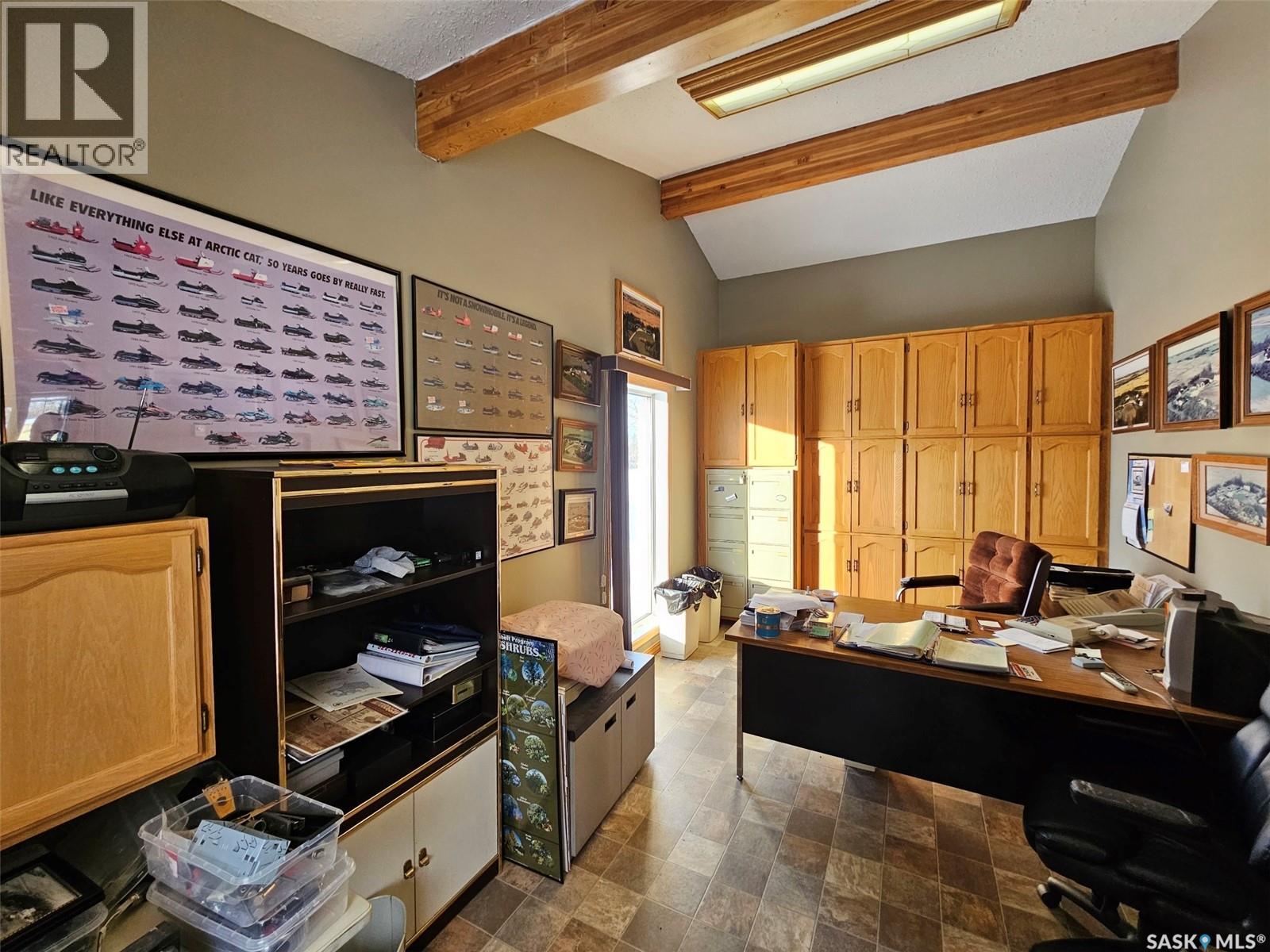 Couture Home Quarter & Acreage — photo 17