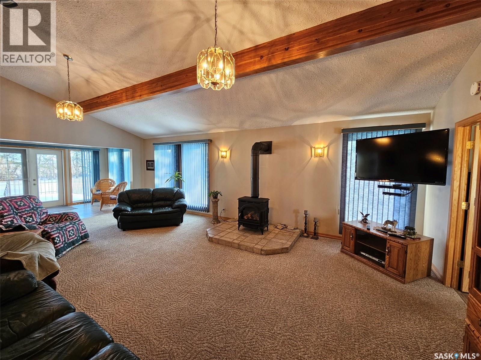 Couture Home Quarter & Acreage — photo 11