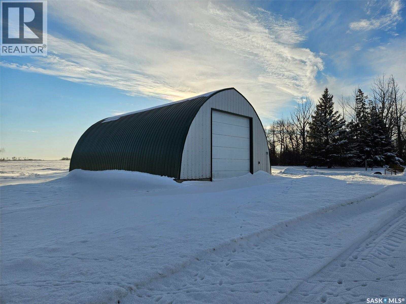 Couture Home Quarter & Acreage — photo 39