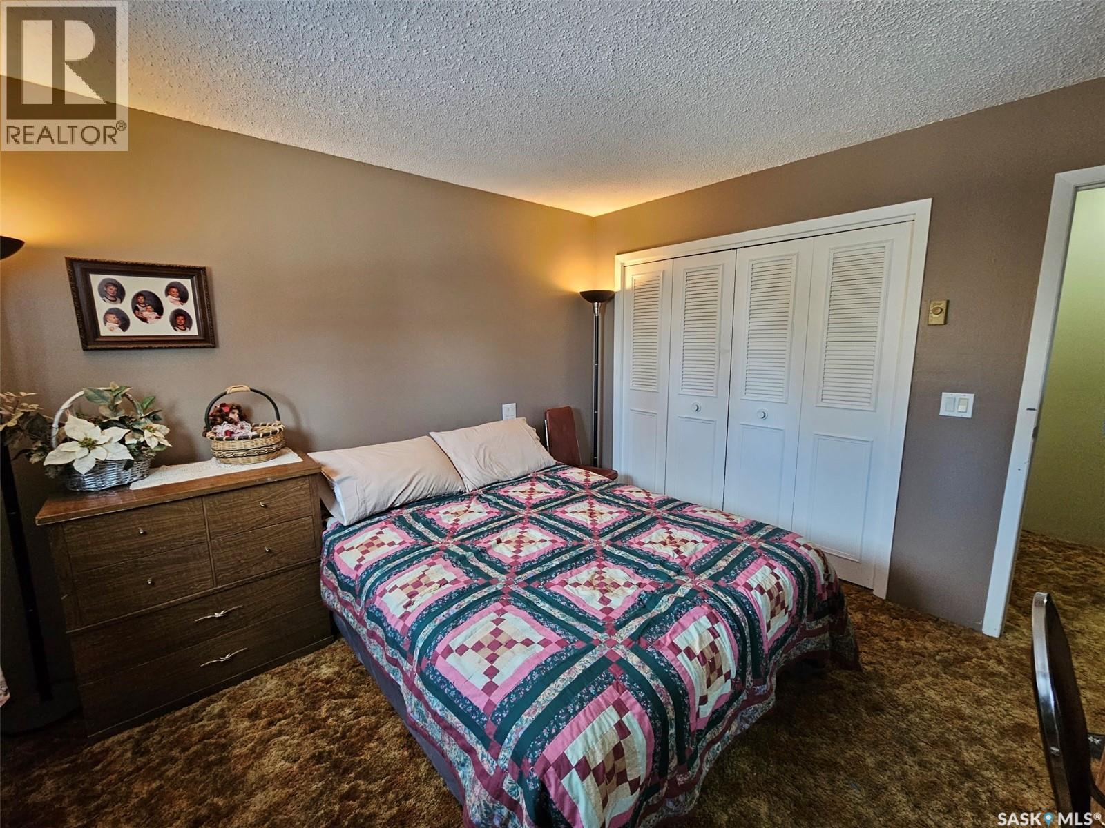 Couture Home Quarter & Acreage — photo 27