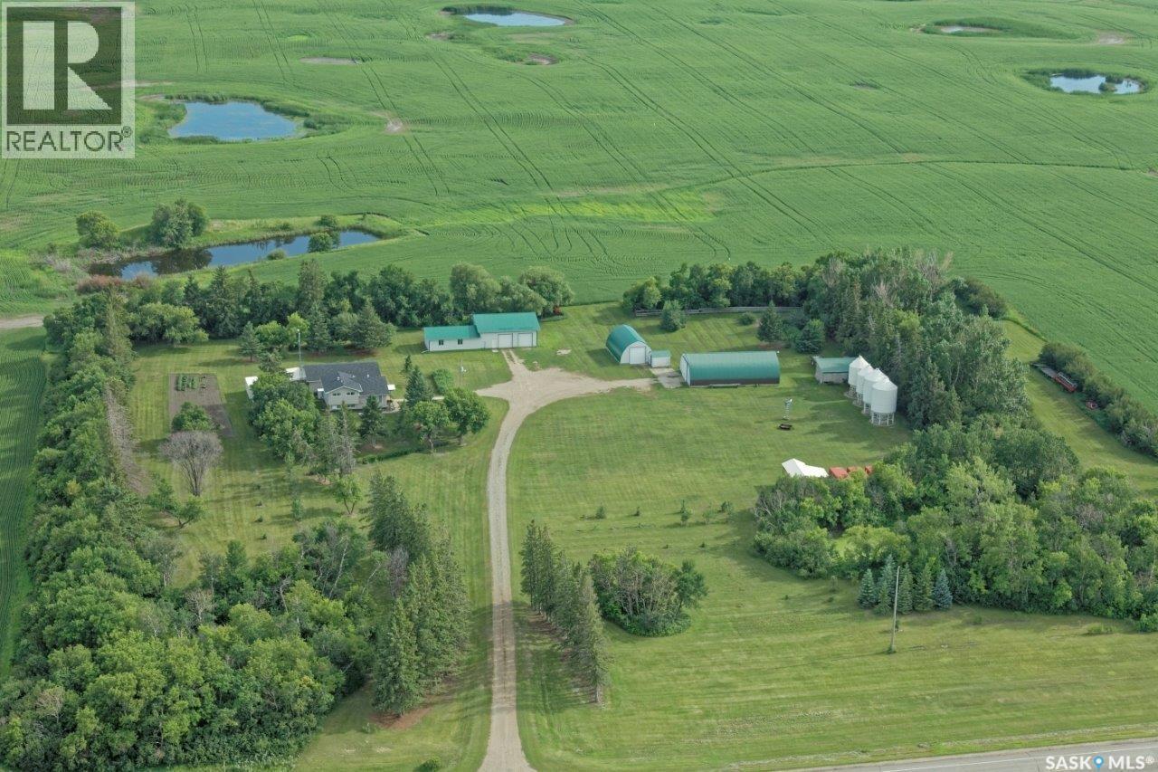 Couture Home Quarter & Acreage — photo 43