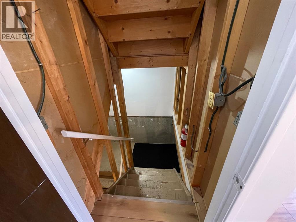 Single Family House for Sale in    Street NE Pineridge Calgary 