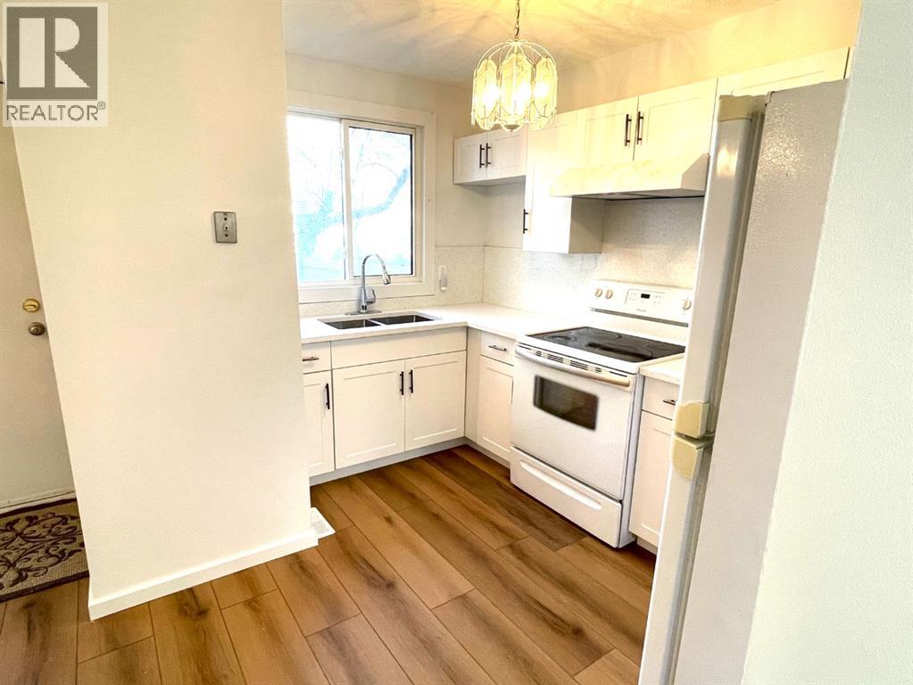 Single Family House for Sale in    Street NE Pineridge Calgary 