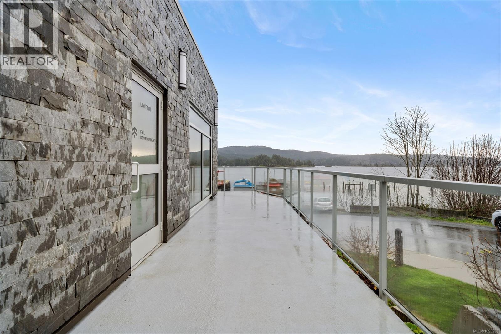 101 1820 Maple Avenue South, Sooke