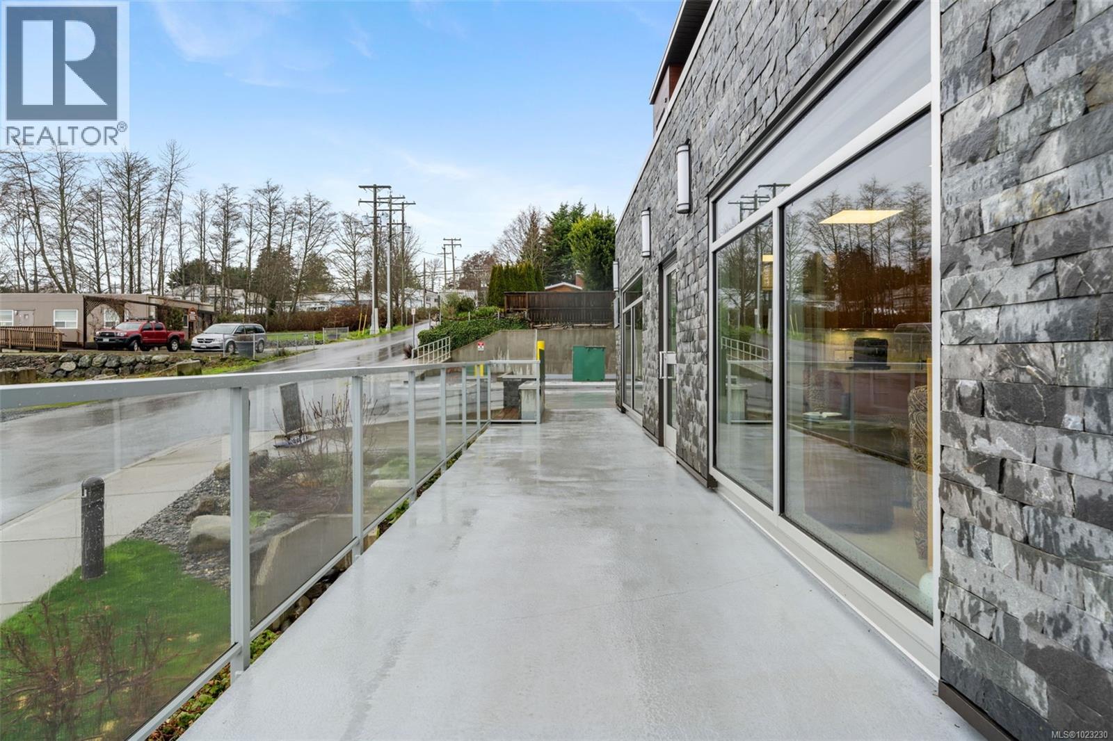 101 1820 Maple Avenue South, Sooke