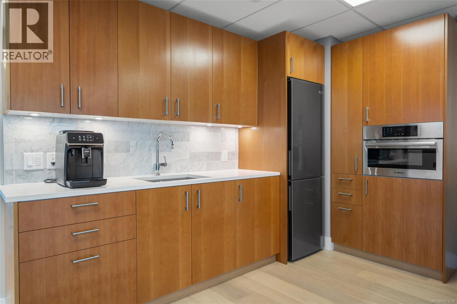 101 1820 Maple Avenue South, Sooke