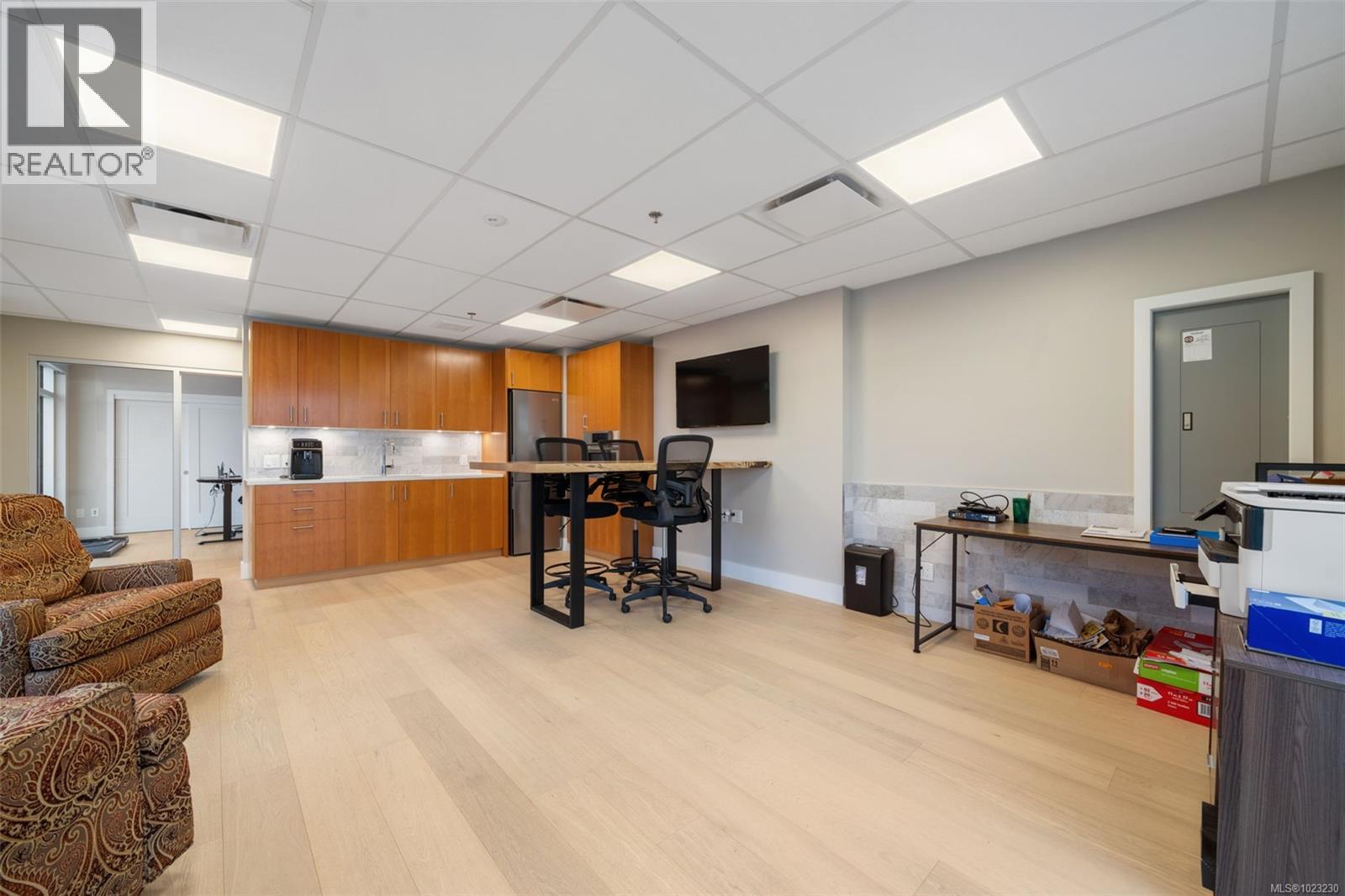 101 1820 Maple Avenue South, Sooke