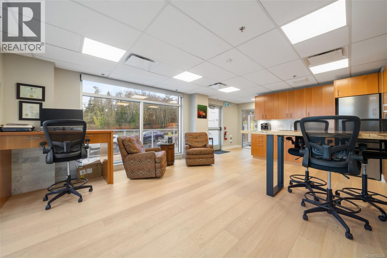 101 1820 Maple Avenue South, Sooke