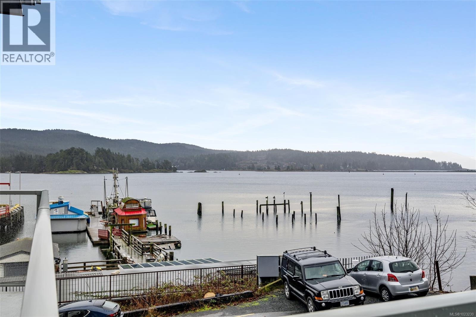 101 1820 Maple Avenue South, Sooke