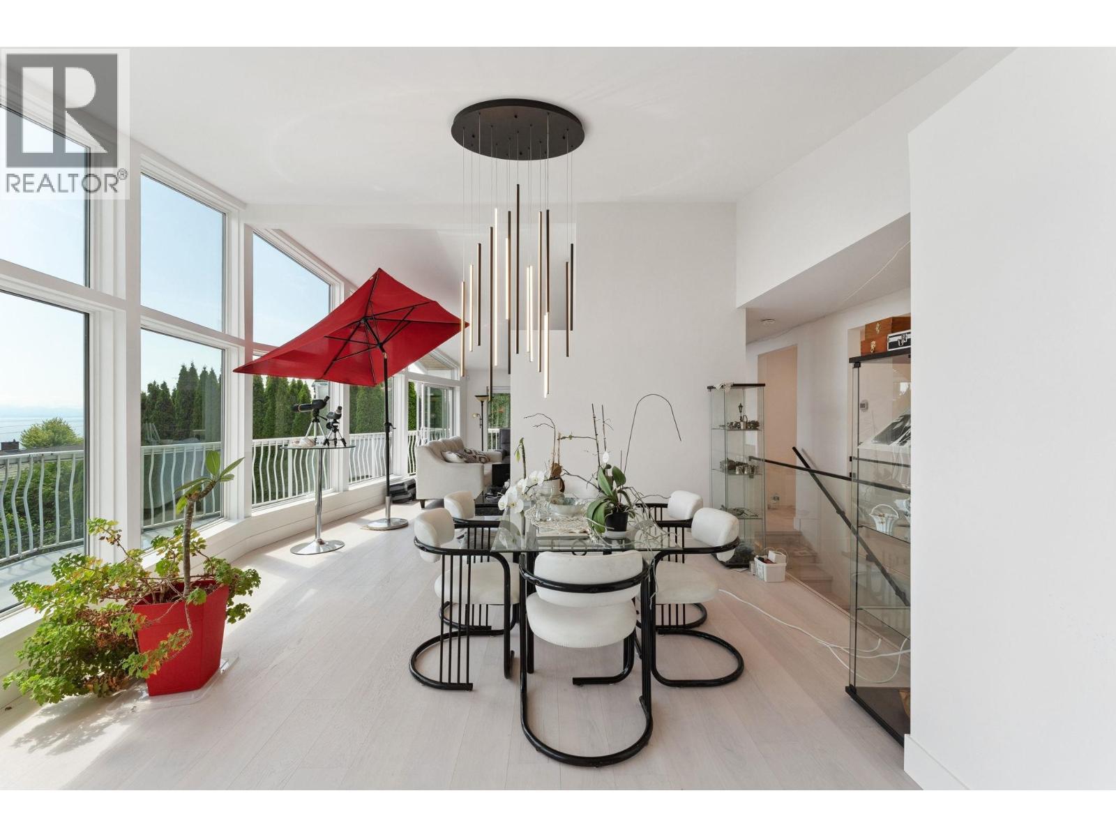 1725 ROSEBERY AVENUE, West Vancouver