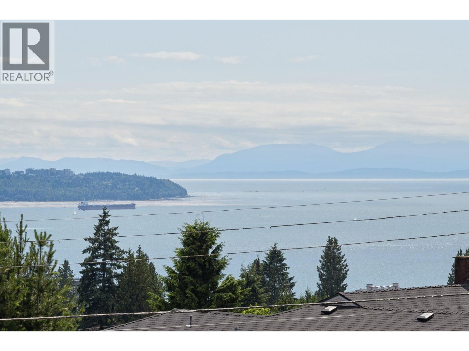 1725 ROSEBERY AVENUE, West Vancouver